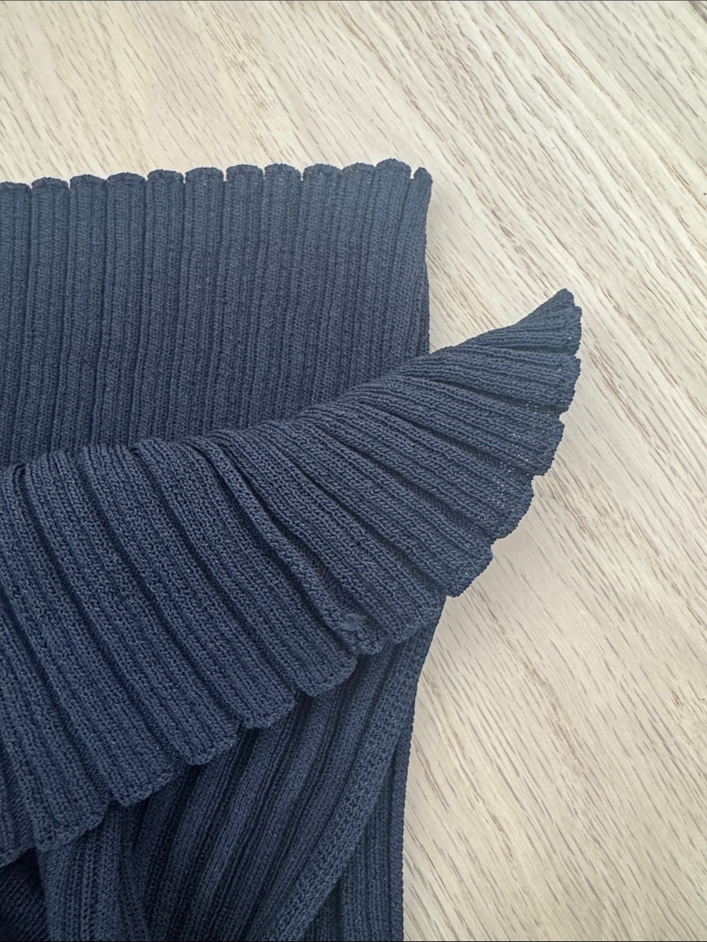 Aritzia Wilfred Black Ribbed Maxi Skirt with Side Slit - Picture 7 of 7